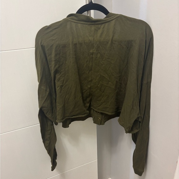 OUT FROM UNDER - URBAN OUTFITTERS Women’s Corey Dolman Cropped Cardigan Olive M - Picture 4 of 4